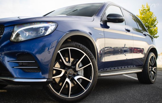 Mercedes-Benz GLC SUV AMG 43 4MATIC 2016 modrá