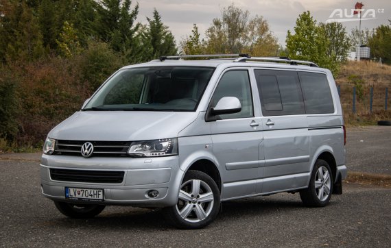 Volkswagen Caravelle T5  2.0 BiTDI KR 4MOTION DSG, 132 kW, A7 / AJ NA SPLÁTKY / PROTIÚČET / 2015 - hlavní pohled