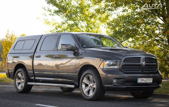 Dodge RAM 1500 5.7 HEMI LPG 2015 šedá
