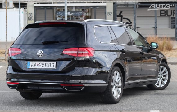 Volkswagen Passat Variant 2.0 BiTDI 4MOTION DSG, 176kW (2015) / AJ NA SPLÁTKY / PROTIÚČET / 2015 černá