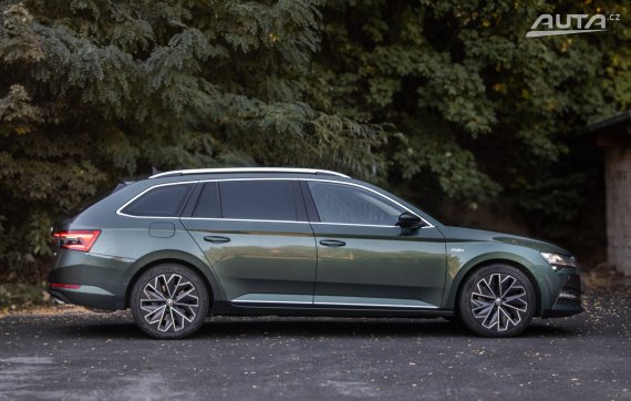 Škoda Superb Combi 2.0 TSI Laurin Klement 4x4 200kW AT/7 2020 / AJ NA SPLÁTKY / PROTIÚČET 2020 zelená