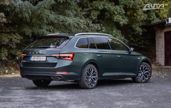 Škoda Superb Combi 2.0 TSI Laurin Klement 4x4 200kW AT/7 2020 / AJ NA SPLÁTKY / PROTIÚČET 2020 zelená