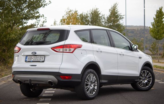 Ford Kuga 2.0 TDCi 2014 bílá