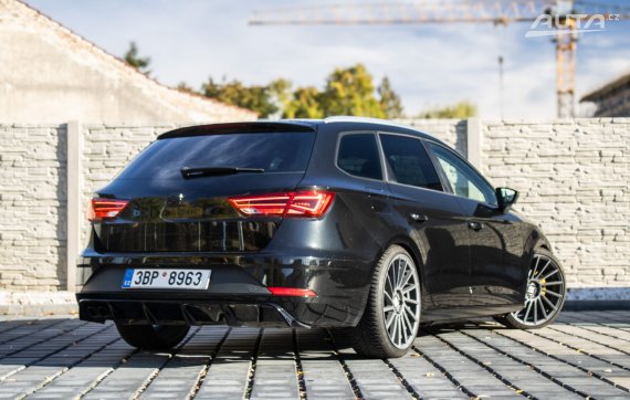 Seat Leon ST FR 2017 110kW 2017 černá