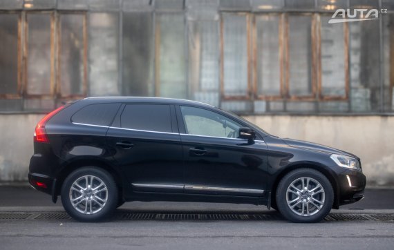 Volvo XC60 Geartronic AWD 158kW 2014 / AJ NA SPLÁTKY / PROTIÚČET 2014 černá