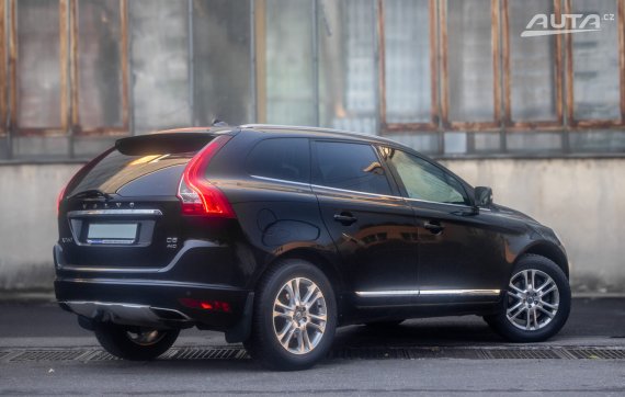 Volvo XC60 Geartronic AWD 158kW 2014 / AJ NA SPLÁTKY / PROTIÚČET 2014 černá
