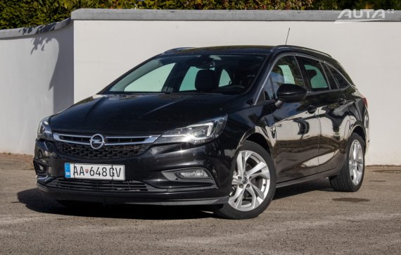 Opel Astra Sport Tourer 1.6 CDTI / 100kW / M6 / ZÁRUKA / AJ NA SPLÁTKY / PROTIÚČET