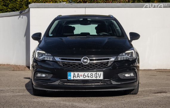 Opel Astra Sport Tourer 1.6 CDTI / 100kW / M6 / ZÁRUKA / AJ NA SPLÁTKY / PROTIÚČET 2018 černá