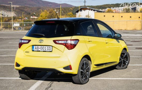 Toyota Yaris 1.5 VVT-iE Selection, 82kW (2017) / AJ NA SPLÁTKY / PROTIÚČET / 2017 žlutá