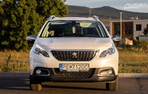 Peugeot 2008 1.2 PureTech Active / 60kW / M5 / ZÁRUKA / AJ NA SPLÁTKY / PROTIÚČET 2017 bílá