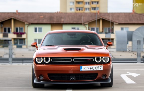 Dodge Challenger R/T Plus 5.7 V8 HEMI / 277kW / A8 / ZÁRUKA / AJ NA SPLÁTKY / PROTIÚČET 2022 oranžová