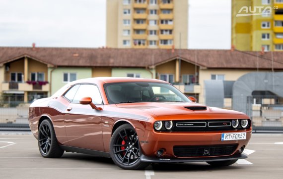 Dodge Challenger R/T Plus 5.7 V8 HEMI / 277kW / A8 / ZÁRUKA / AJ NA SPLÁTKY / PROTIÚČET 2022 oranžová