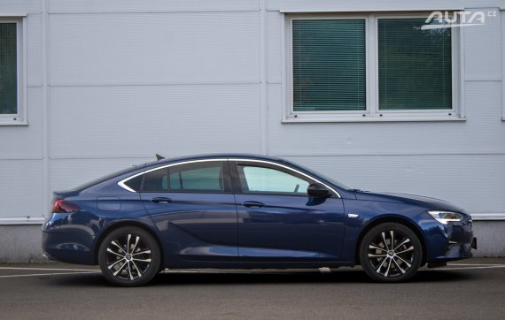 Opel Insignia 2.0 CDTi Grand Sport / 128kW / A8 / ZÁRUKA / AJ NA SPLÁTKY / PROTIÚČET 2021 modrá