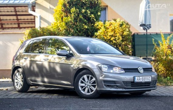 Volkswagen Golf 1.6 TDI Comfortline / 81kW / M5 / ZÁRUKA / AJ NA SPLÁTKY / PROTIÚČET 2013 šedá