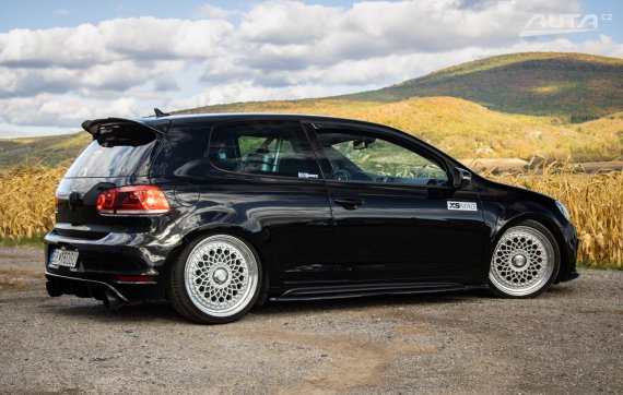 Volkswagen Golf 2.0 TFSI GTI, 155 kW, M6, 3d. / AJ NA SPLÁTKY / PROTIÚČET / 2010 černá