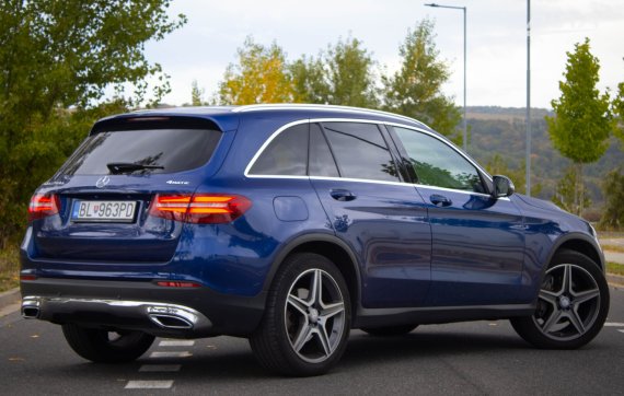 Mercedes-Benz GLC SUV 250d 4MATIC 2017 modrá