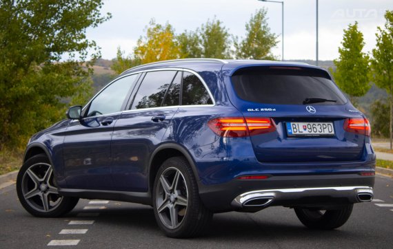 Mercedes-Benz GLC SUV 250d 4MATIC 2017 modrá