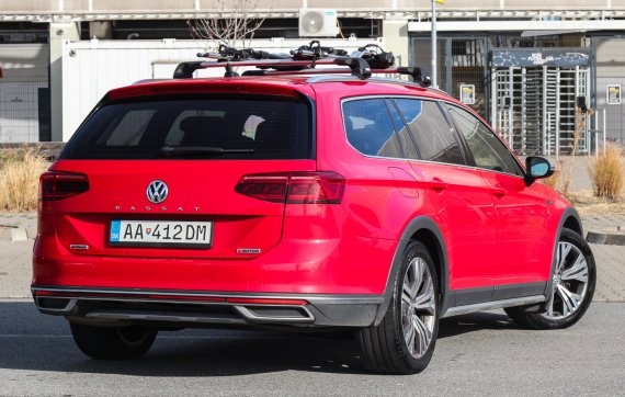 Volkswagen Passat Alltrack 2.0 TDI 4MOTION DSG, 140kW (2020) / AJ NA SPLÁTKY / PROTIÚČET / 2020 červená