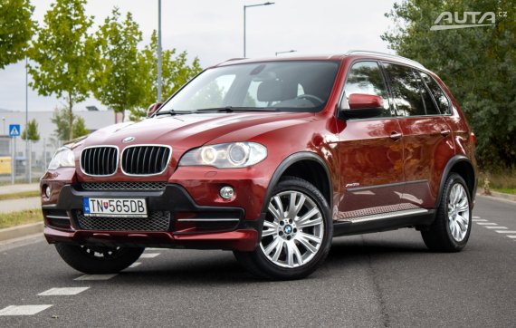 BMW X5 E70 30d xDrive / 173kW / A6 / AJ NA SPLÁTKY / PROTIÚČET 2009 - hlavní pohled