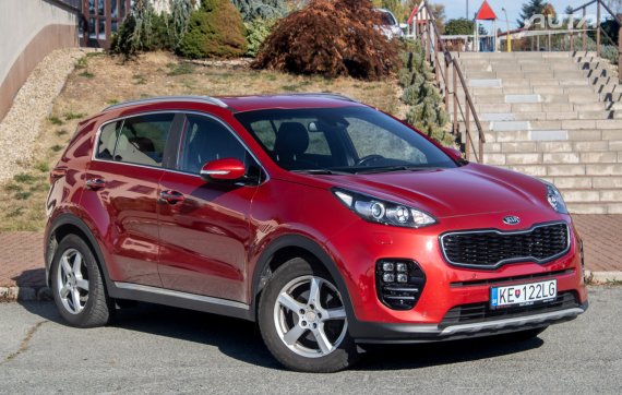 Kia Sportage 1.7 CRDi 2WD GT-Line / 104kW / A7 / ZÁRUKA / AJ NA SPLÁTKY / PROTIÚČET 2017 červená