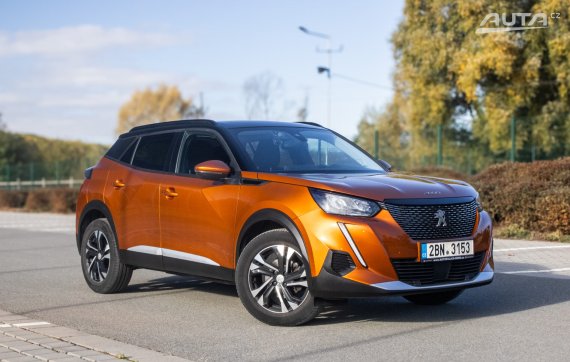 Peugeot 2008 Allure 2021 74kW 2021 oranžová