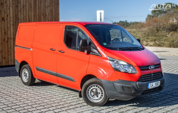 Ford Transit Custom 2017 74kW 2017 červená