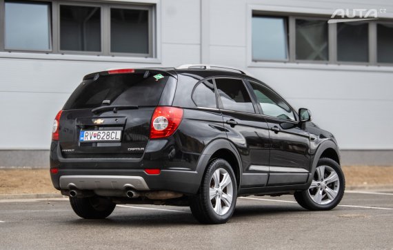 Chevrolet Captiva 2013 LPG 123kW AT/6 - 7Miest / AJ NA SPLÁTKY / PROTIÚČET 2013 černá