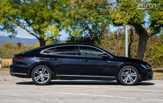 Volkswagen Arteon 2.0 TDI SCR BMT R-Line DSG, 110 kW, A7 / AJ NA SPLÁTKY / PROTIÚČET / 2019 černá