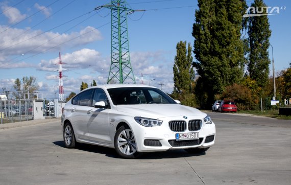 BMW Rad 5 GT F07 530d xDrive M Sport / 190kW / A8 / ZÁRUKA / AJ NA SPLÁTKY / PROTIÚČET 2015 bílá