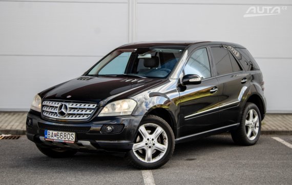 Mercedes-Benz ML 280 CDI RWD 140kW AT/7 2006 / AJ NA SPLÁTKY / PROTIÚČET 2006 - hlavní pohled