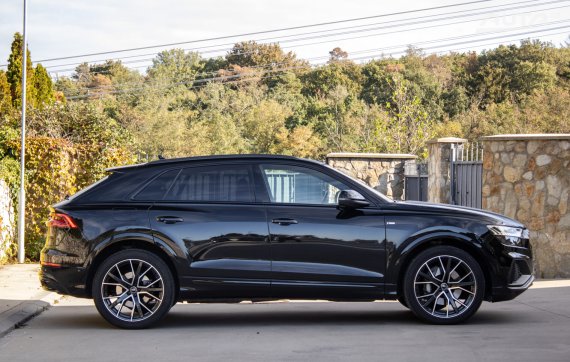 Audi Q8 50 3.0 TDI mHEV S-Line / 210kW / A8 / ZÁRUKA / AJ NA SPLÁTKY / PROTIÚČET 2022 černá