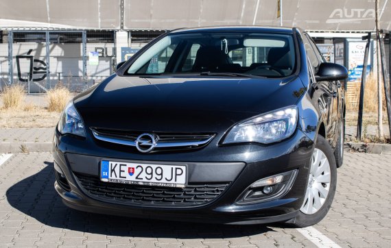 Opel Astra 1.4, 88kW (2015) / AJ NA SPLÁTKY / PROTIÚČET / 2015 černá