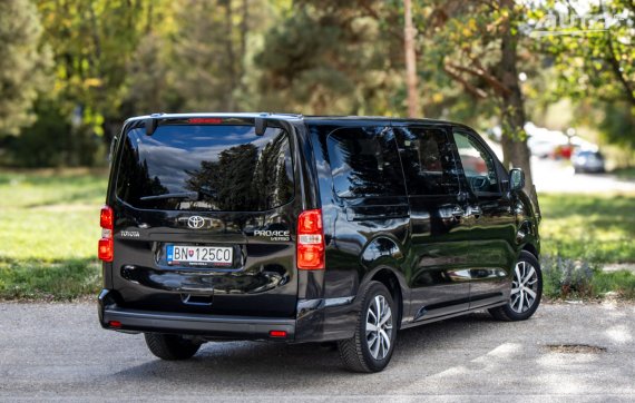 Toyota Proace Verso VIP Selection 2.0 D-4D 177k AT/8 2021 - 8 Miest / AJ NA SPLÁTKY / PROTIÚČET 2021 černá
