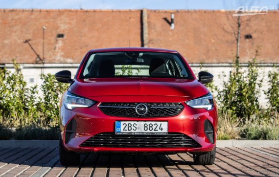 Opel Corsa 2021 74kW 2021 červená