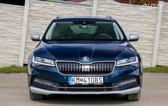 Škoda Superb Combi 2.0 TDI Scout 4x4 DSG / 140kW / A7 / ZÁRUKA / AJ NA SPLÁTKY / PROTIÚČET 2019 modrá