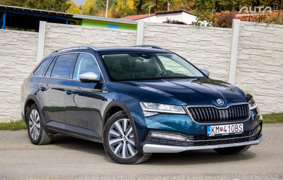 Škoda Superb Combi 2.0 TDI Scout 4x4 DSG / 140kW / A7 / ZÁRUKA / AJ NA SPLÁTKY / PROTIÚČET 2019 modrá