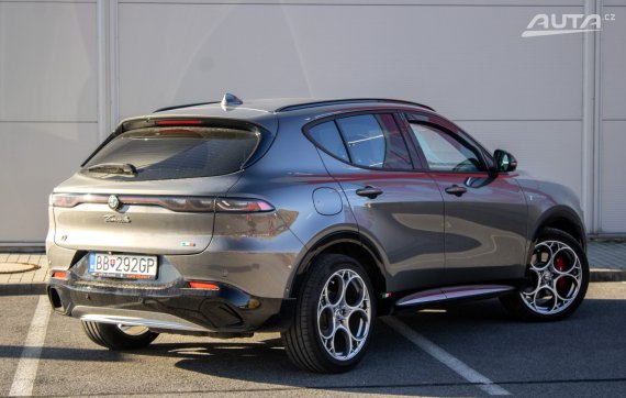 Alfa Romeo Tonale 1.6 Mjet FWD / 96kW / A6 / ZÁRUKA / AJ NA SPLÁTKY / PROTIÚČET 2023 šedá
