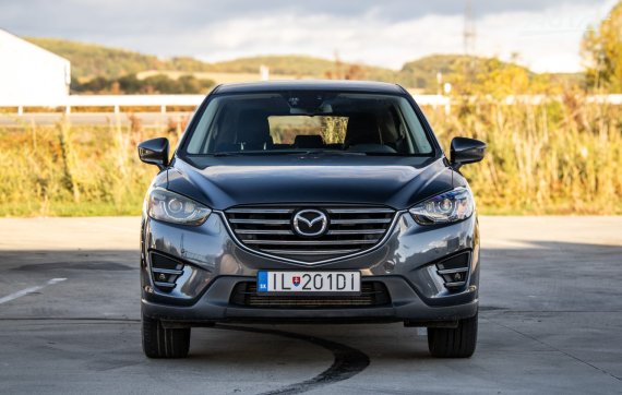 Mazda CX-5 2.2 Skyactiv-D 2015 šedá