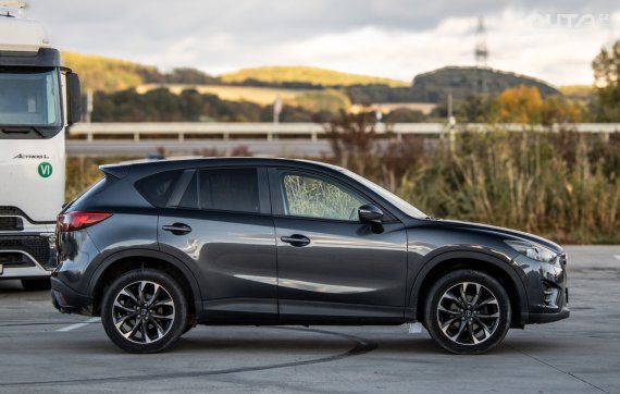 Mazda CX-5 2.2 Skyactiv-D 2015 šedá