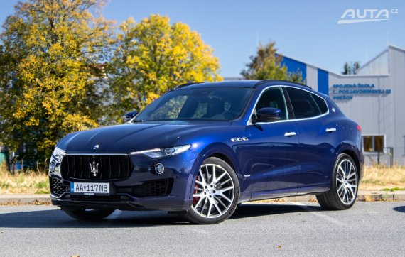 Maserati Levante S GranSport / 316kW / A8 / ZÁRUKA / AJ NA SPLÁTKY / PROTIÚČET 2017 - hlavní pohled