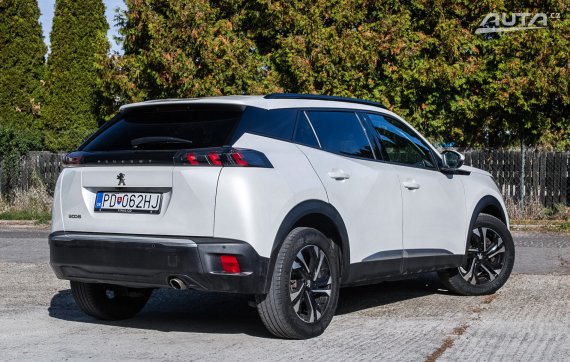 Peugeot 2008 1.5 BlueHDI 96kW EAT8 2021 / AJ NA SPLÁTKY / PROTIÚČET 2021 bílá