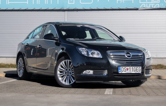 Opel Insignia 2.0 CDTI / 118kW / M6 / ZÁRUKA / AJ NA SPLÁTKY / PROTIÚČET 2013 černá