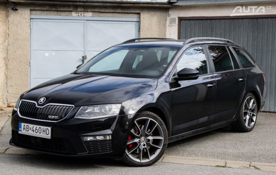 Škoda Octavia Combi 2.0 TDI RS 4x4 DSG, 135kW (2016) / AJ NA SPLÁTKY / PROTIÚČET / 2016 černá