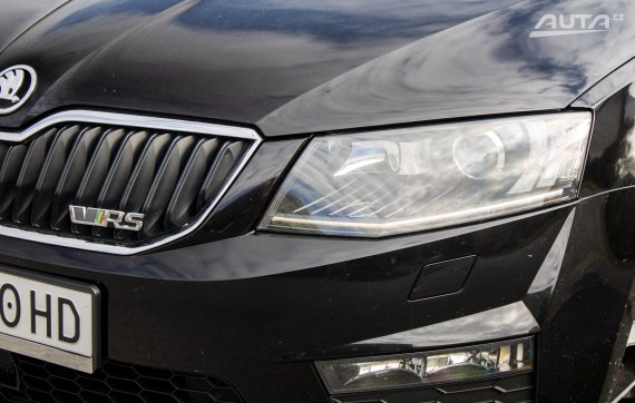 Škoda Octavia Combi 2.0 TDI RS 4x4 DSG, 135kW (2016) / AJ NA SPLÁTKY / PROTIÚČET / 2016 černá