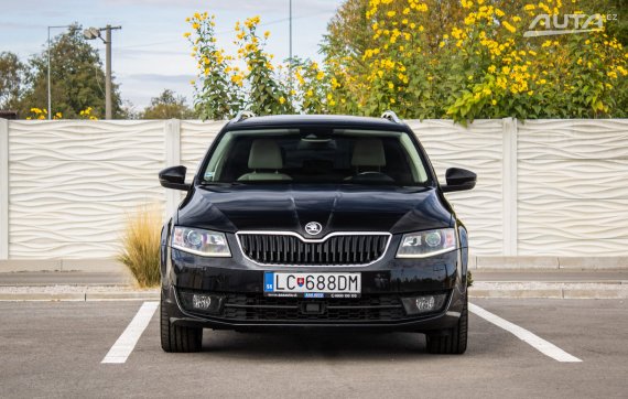 Škoda Octavia Combi 3 2.0 TDI DSG, 110kW, A6 / AJ NA SPLÁTKY / PROTIÚČET / 2014 černá