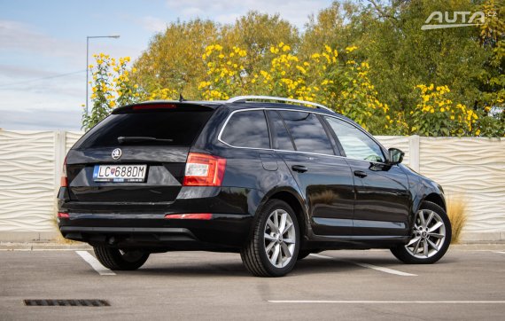 Škoda Octavia Combi 3 2.0 TDI DSG, 110kW, A6 / AJ NA SPLÁTKY / PROTIÚČET / 2014 černá