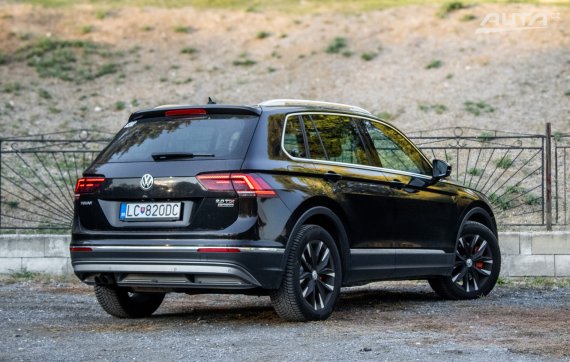 Volkswagen Tiguan 2.0 TDI 4MOTION Highline 2016 AT/7 2016 / AJ NA SPLÁTKY / PROTIÚČET 2016 černá