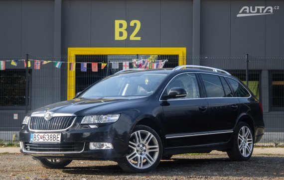 Škoda Superb Combi 2.0 TDI 4x4 Elegance DSG / 103kW / A6 / ZÁRUKA / AJ NA SPLÁTKY / PROTIÚČET 2011 - hlavní pohled