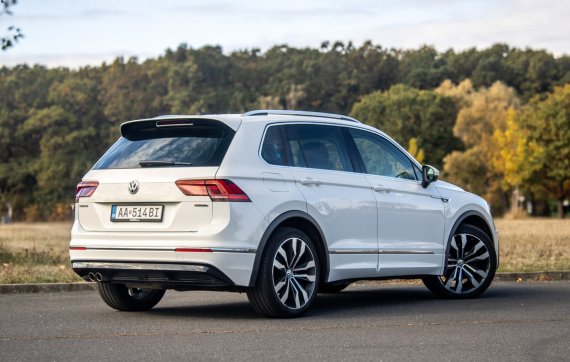 Volkswagen Tiguan 2.0 TDI SCR BMT R-line 140kW AT/7 2019 4x4 / AJ NA SPLÁTKY / PROTIÚČET 2019 bílá