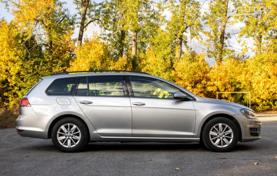 Volkswagen Golf Variant 1.4 TSI Comfortline Slovakia / 92kW / M6 / ZÁRUKA / AJ NA SPLÁTKY / PRO 2016 stříbrná metalíza